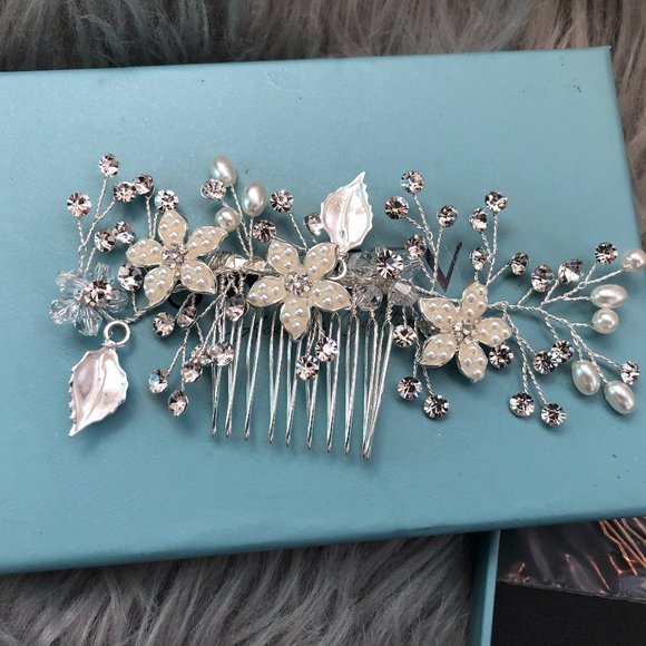 Bridal Comb - Picture 3 of 4